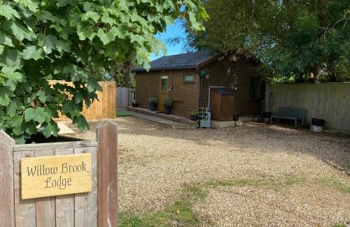Ventnor Apartment | Cosy dog friendly lodge with an outdoor bath on the Isle of Wight