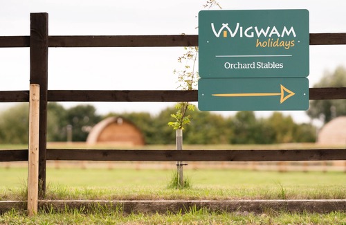 Collingham Cabin | Cosy En-Suite Cabin near Newark