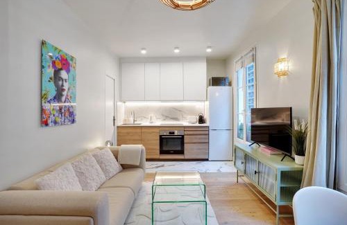 Silly-Gallieni Apartment | Cosy Flat