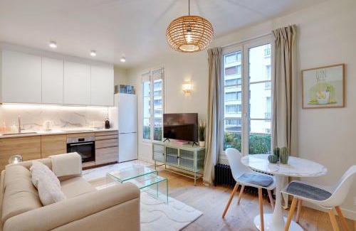 Silly-Gallieni Apartment | Cosy Flat