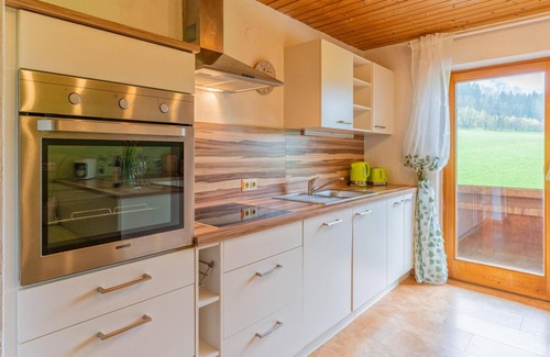 Reith im Alpbachtal Apartment | Cosy group accommodation by the ski slope