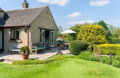 Broadwell Cottage | Cosy holiday cottage for 2 in the Cotswolds - Twigs