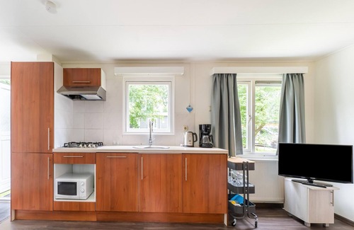 Linde House | Cosy holiday home near Den Ham with garden