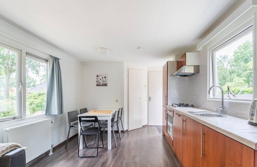 Linde House | Cosy holiday home near Den Ham with garden
