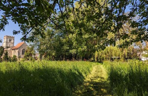 Granborough House | Cosy listed barn in peaceful country village