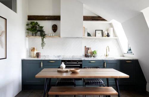 Angel Apartment | Cosy Loft Apartment - minutes from Angel Tube St.