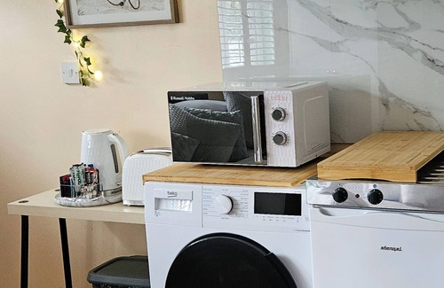 Barnet Apartment | Cosy London Apartment with Great Views