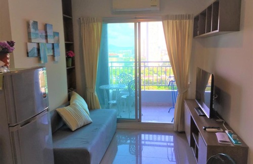 Na Kluea Apartment | Cosy Lumpini Beachfront One Bedroom Jomtein