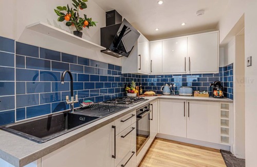 Margate House | Cosy Margate Getaway, sleeps 5 By ADLIV