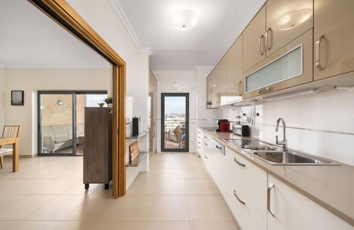 Albardeira Apartment | Cosy modern apartment [111]