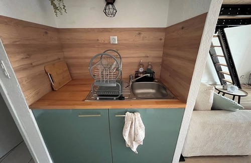 Le Grand Large Apartment | Cosy, modern studio 5 minutes from the beach and all amenities