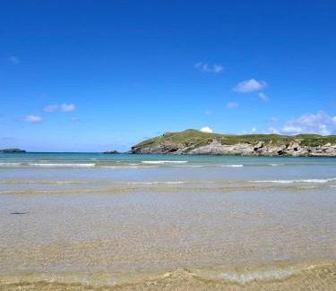Newquay House | Cosy Nook Cottage Perfect Family & Beach Getaway