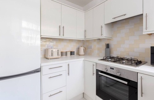 Warwick Apartment | Cosy Pimlico Apartment
