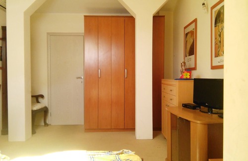Velji Vinogradi Apartment | Cosy quiet apartment near the beach in the heart of Budva