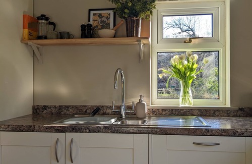 Kilchrenan Cottage | Cosy Scottish cottage -close to Loch Awe & Oban - family & dog freindly.