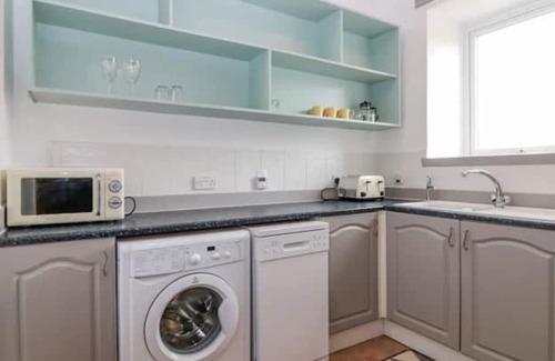 Blairgowrie Cottage | Cosy Scottish Cottage located beside Glenshee Ski Centre!