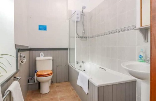 Blairgowrie Cottage | Cosy Scottish Cottage located beside Glenshee Ski Centre!