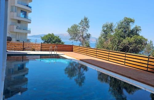 Qafe e Gjashtes Apartment | Cosy Sea View Apartment