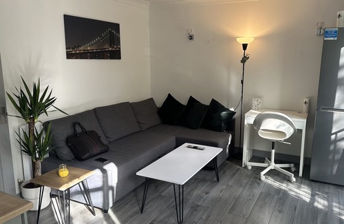Birmingham Apartment | Cosy Stay In Birmingham by Villazu