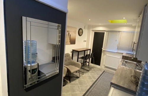 Sydenham Apartment | Cosy Studio - 5 mins to Crystal Palace!