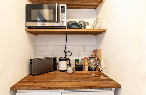 Pforzheim Apartment | Cosy Studio Apartment in Quiet Area with Wi-Fi, Terrace & Garden