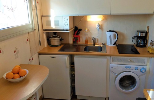 Aix-les-Bains City Center Apartment | Cosy studio with a view, central & quiet area