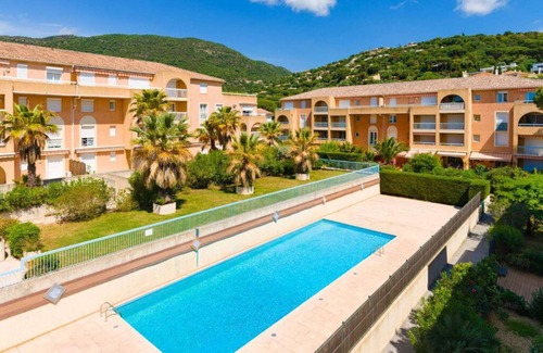 Cavalaire-sur-Mer Condo | Cosy T3 à 750m de la plage + accès piscine