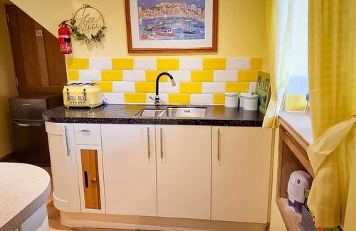 Fraserburgh House | Cosy Traditional Built House in a Historical Rural Village