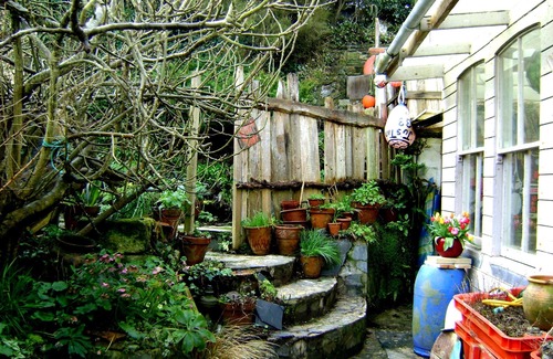 Padstow Cabin | Cosy with a real Cornish feel right on the beach, near Padstow.