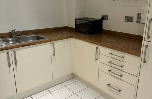 Canning Town South Apartment | Cosy1-Bed Apartment in London near Excel London