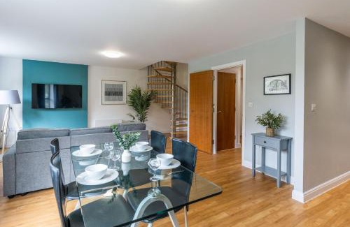 Derby Apartment | Cotels - The Millhouse NEWLY REFURBISHED MODERN APARTMENTS WITH ULTRAFAST BROADBAND, FREE PARKING & A WORK DESK
