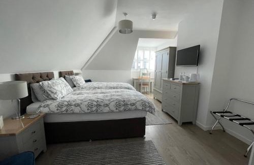 Cirencester House | Cotswold Hare
