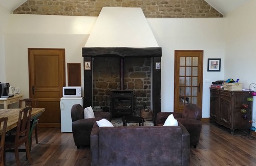 Saint-Michel-de-Montjoie Cottage | Cottage surrounding by greenery, peaceful, only 45mns to Mont saint Michel