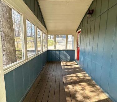 Nancy House | Cottage 1- Lees Ford Marina