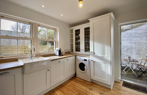 Clifden Cottage | Cottage 478 - Clifden - sleeps 4 guests in 2 bedrooms