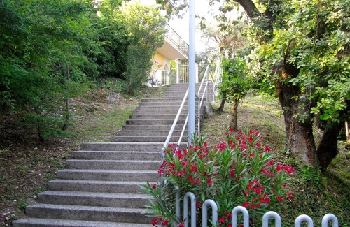 Villaggio Sanghen Cottage | Cottage 89, completely renovated recently, with terrace, 2 minutes from the lake