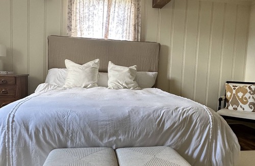 Gordonsville Other | Cottage and working farm in heart of Virginia wine country near UVA & Woodberry
