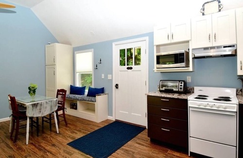 Bellvale Cottage | Cottage at Millpond Falls - Romantic Luxury Escape - Waterfall views in Warwick