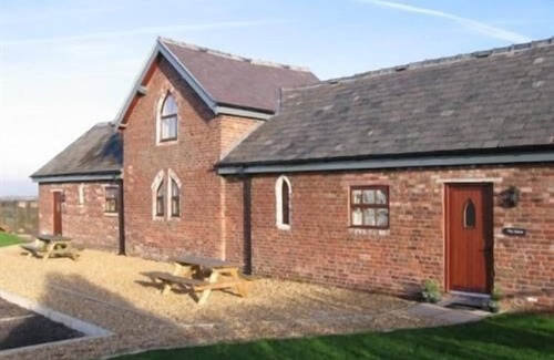 Lymm Cottage | Cottage Boomedge Room at Broomedge Farm Cottages