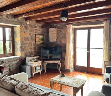 Spileo House | Cottage by the Sea in Vathy Methana