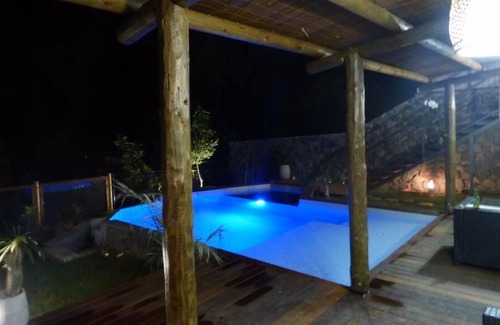 L'Etang-Sale Cottage | Cottage "Casuarina" heated pool