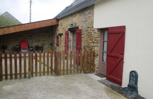 Quimperle House | Cottage CARPE DIEM 10 minutes from the beach (for 4 people and 1 baby)