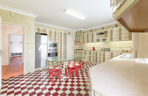 Santiago do Cacem Cottage | Cottage 'Casa Das Tílias' with Sea View, Wi-Fi and Air Conditioning