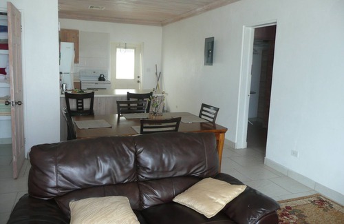 George Town Villa | Cottage Cut Villas