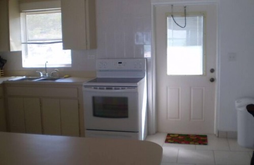 George Town Villa | Cottage Cut Villas