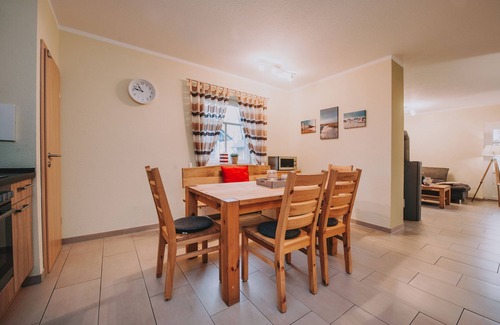 Zetel House | Cottage directly on the lake for 6 persons