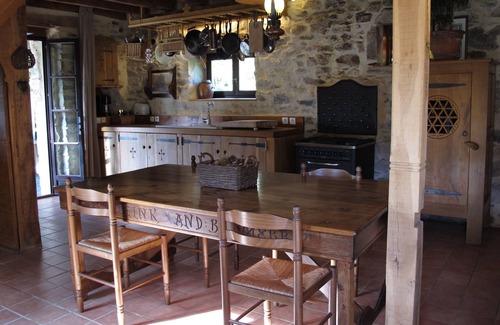 Chateau-Chervix Cottage | Cottage Dordogne/Limousin. Sleeps up to 4 people. Set in beautiful countryside.