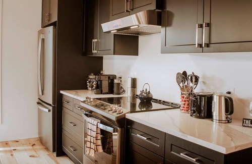 Les Collines-de-l'Outaouais Regional County Municipality Ski Chalet | Cottage Edelweiss Luxury/spa/ski/nature