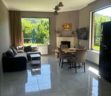 Likani House | Cottage Elana