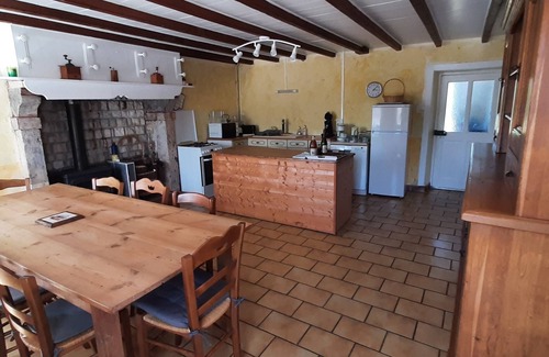 Le Vretot Cottage | Cottage between sea and countryside.